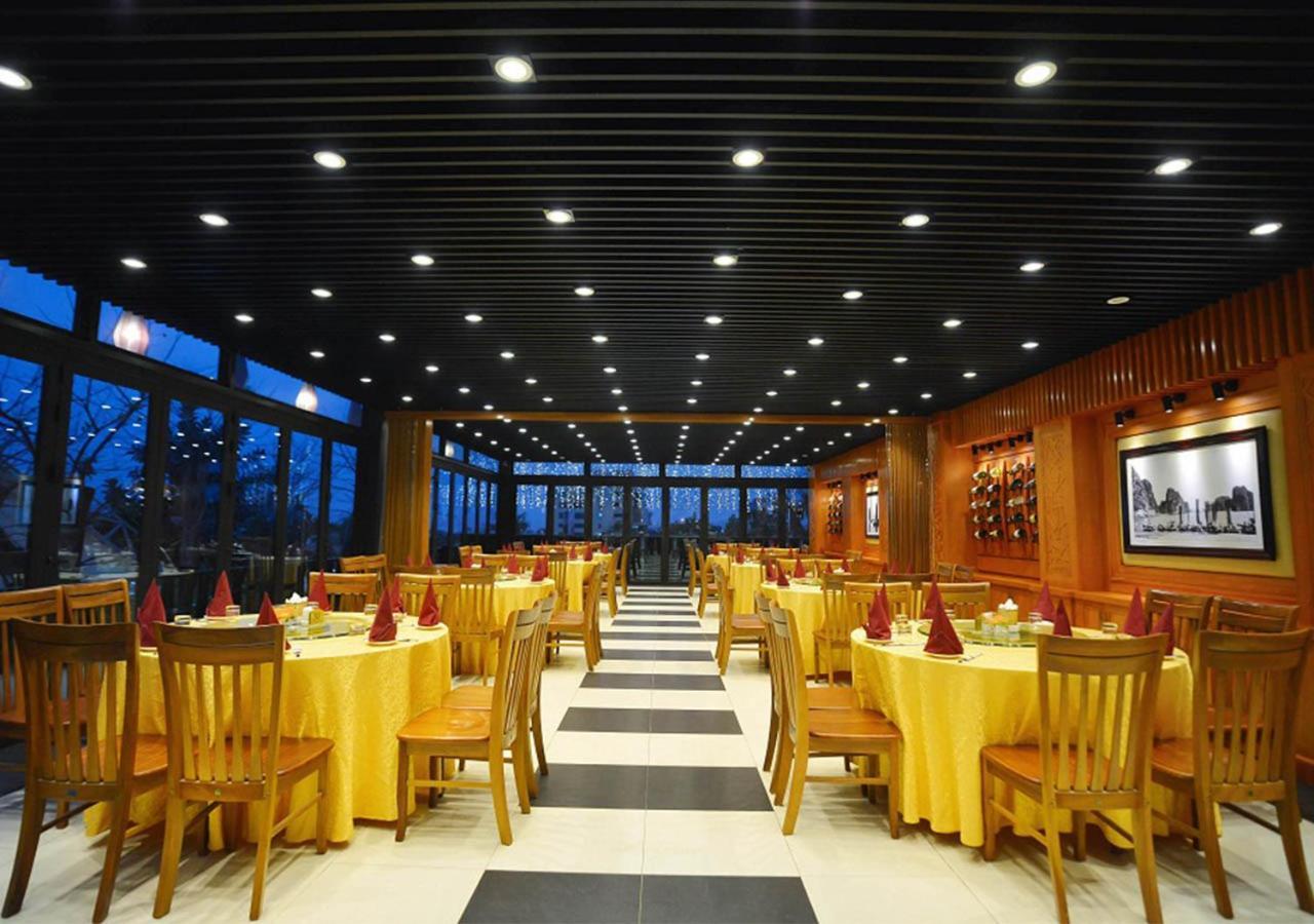 Halong Palace Hotel Ha Long Exterior photo